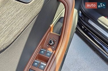 Седан Audi A4 2016 в Ровно