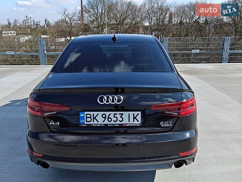 Седан Audi A4 2016 в Ровно
