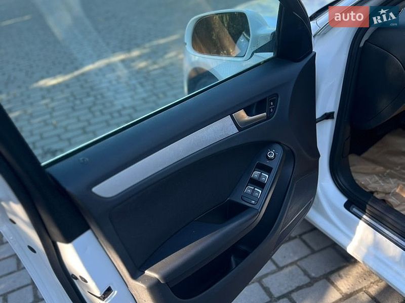 Универсал Audi A4 2012 в Самборе
