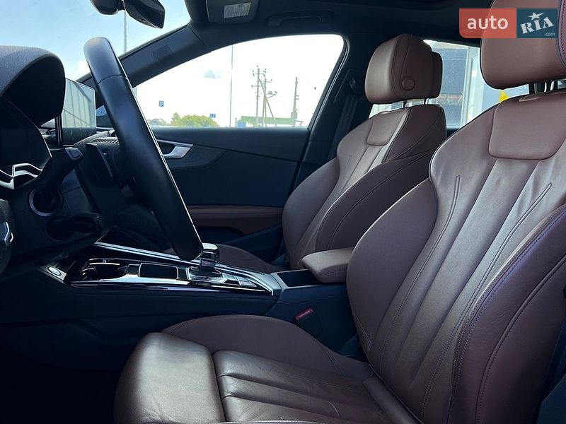 Седан Audi A4 2021 в Львові