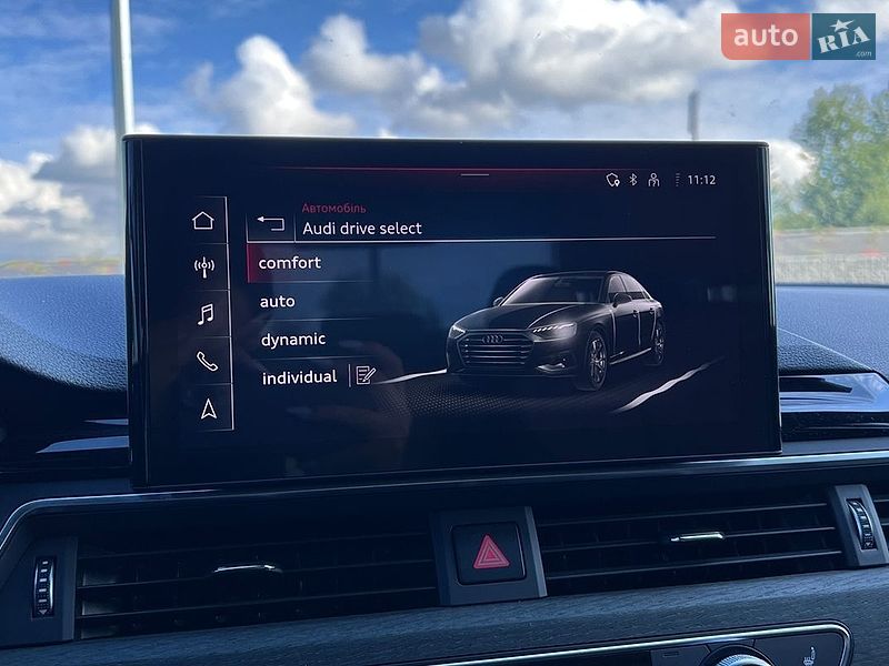 Седан Audi A4 2021 в Львові