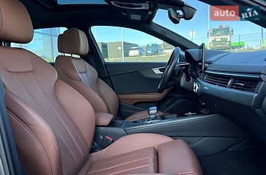 Седан Audi A4 2021 в Львові