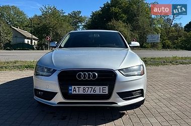 Седан Audi A4 2013 в Бурштыне