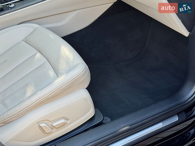 Седан Audi A4 2022 в Вінниці