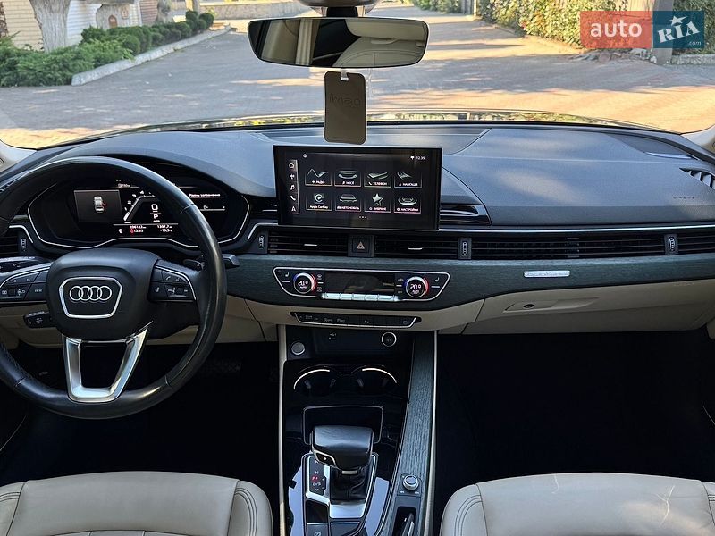 Седан Audi A4 2022 в Вінниці