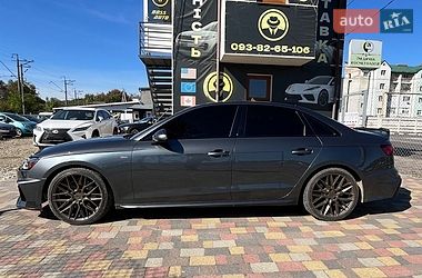 Седан Audi A4 2021 в Стрые