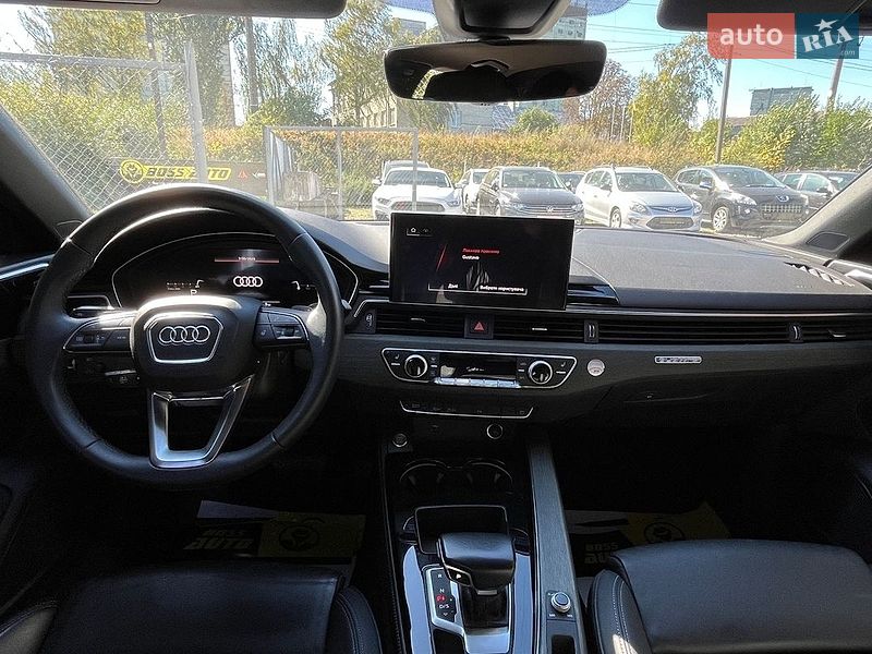 Седан Audi A4 2021 в Стрые