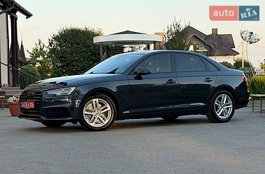 Седан Audi A4 2017 в Стрию