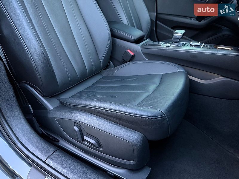 Седан Audi A4 2017 в Стрию