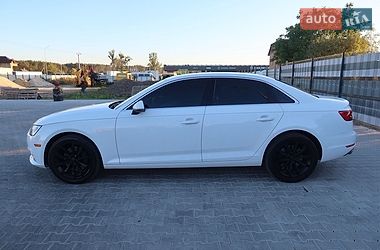 Седан Audi A4 2017 в Львове