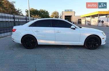Седан Audi A4 2017 в Львове
