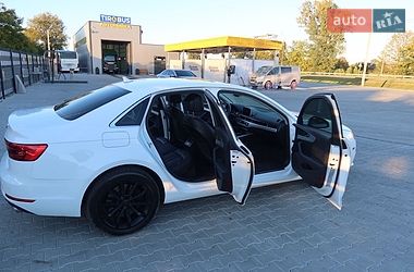 Седан Audi A4 2017 в Львове