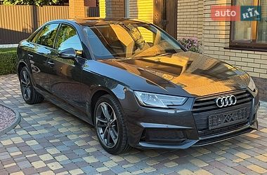 Седан Audi A4 2019 в Виннице