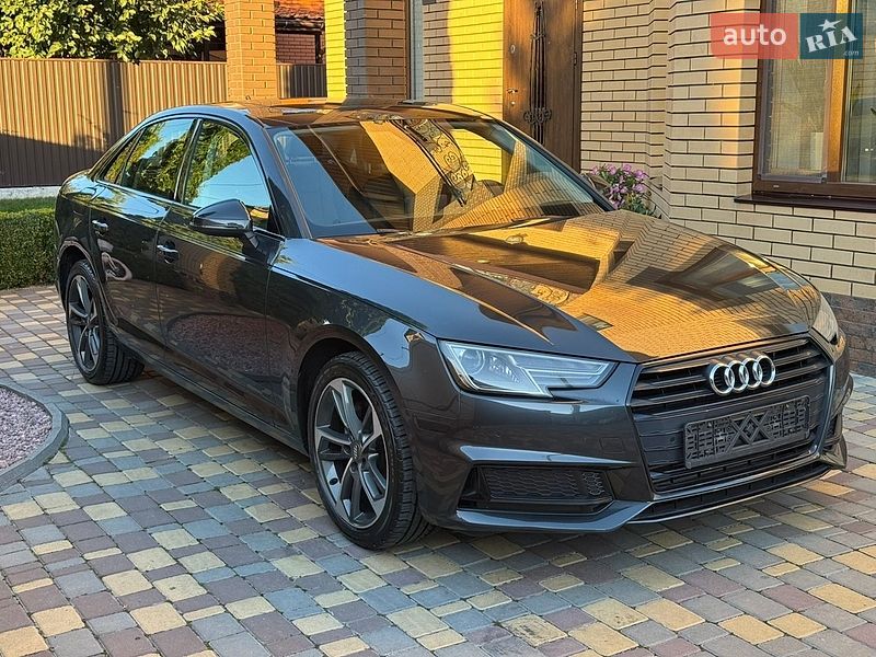 Седан Audi A4 2019 в Виннице