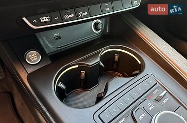Седан Audi A4 2019 в Виннице