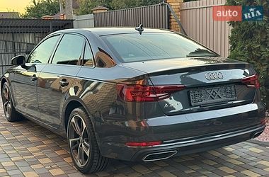 Седан Audi A4 2019 в Виннице