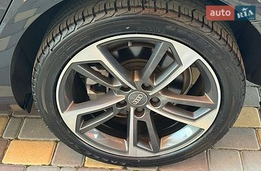 Седан Audi A4 2019 в Виннице