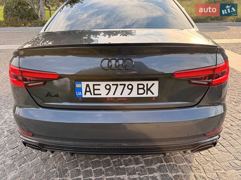 Седан Audi A4 2017 в Дніпрі