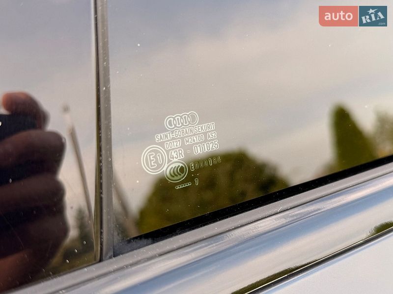 Седан Audi A4 2017 в Дніпрі