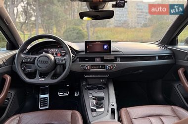 Седан Audi A4 2017 в Дніпрі