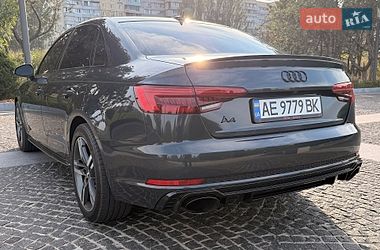 Седан Audi A4 2017 в Дніпрі