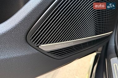 Седан Audi A4 2017 в Дніпрі