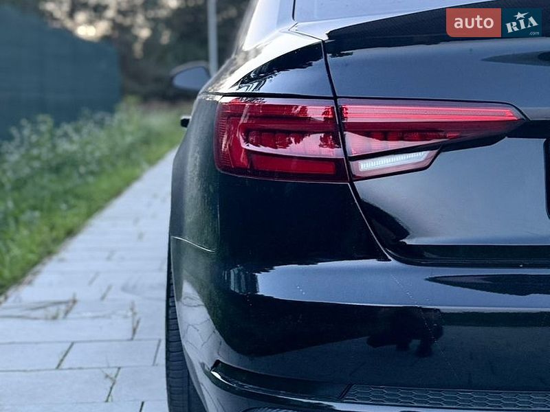Седан Audi A4 2017 в Львові