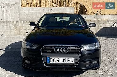 Седан Audi A4 2012 в Львове
