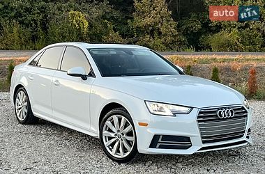 Седан Audi A4 2018 в Львове
