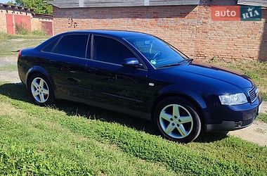 Седан Audi A4 2001 в Хоролі