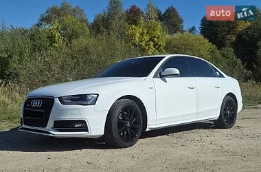 Седан Audi A4 2014 в Мостиске