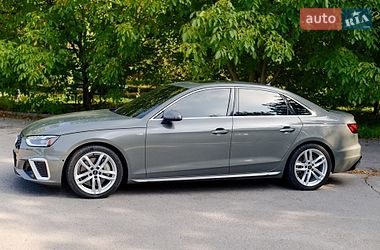 Седан Audi A4 2023 в Полтаві