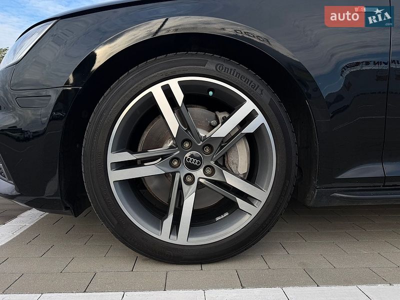 Седан Audi A4 2016 в Виннице