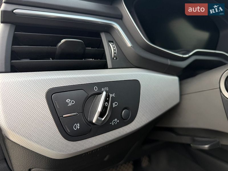 Седан Audi A4 2016 в Виннице