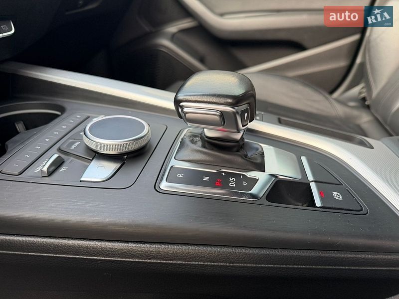 Седан Audi A4 2016 в Виннице