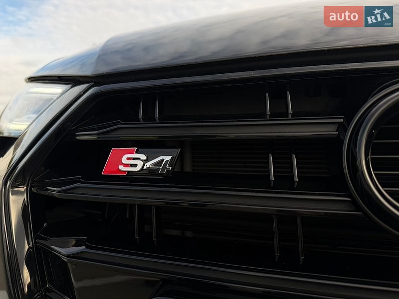Седан Audi A4 2016 в Виннице
