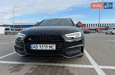 Седан Audi A4 2016 в Виннице