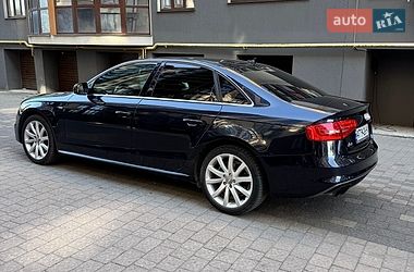 Седан Audi A4 2014 в Івано-Франківську