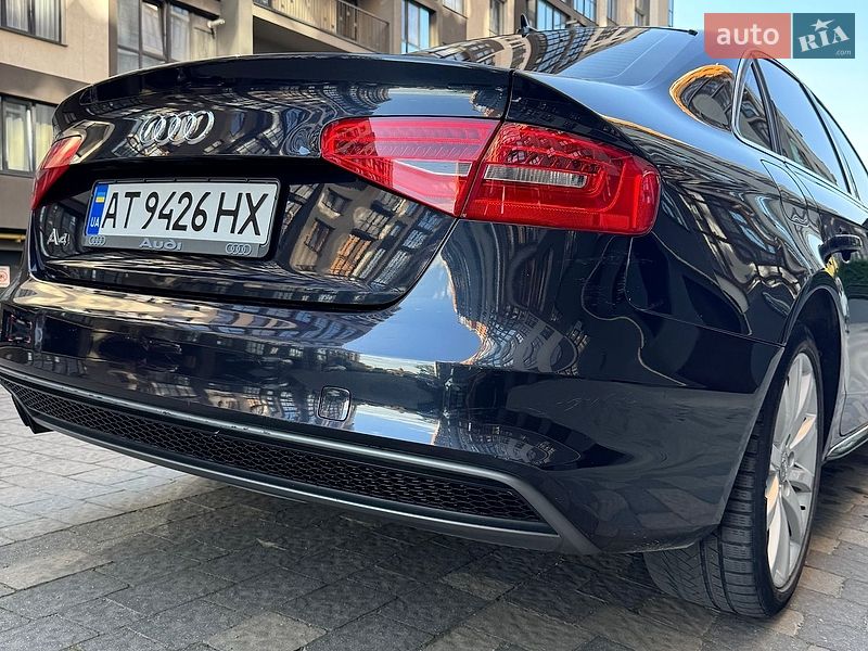 Седан Audi A4 2014 в Івано-Франківську
