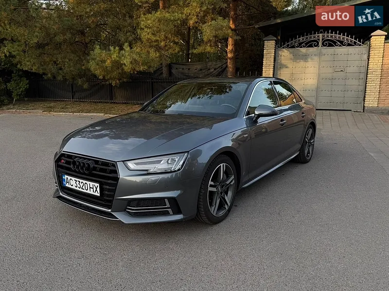 Audi A4 2017
