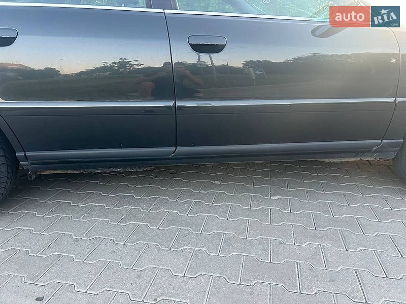 Седан Audi A4 1999 в Львові