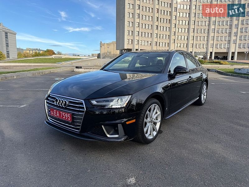 Audi A4, фото з оголошення