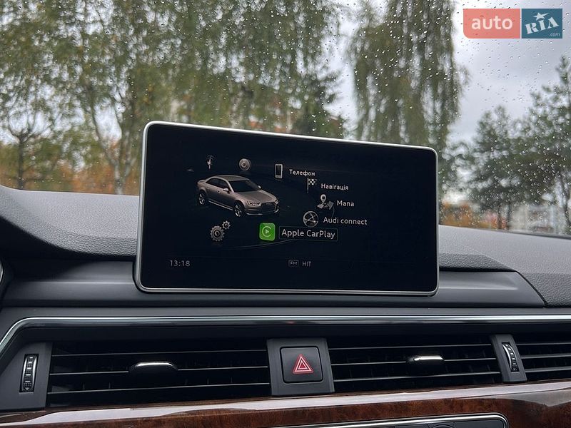 Седан Audi A4 2018 в Львове