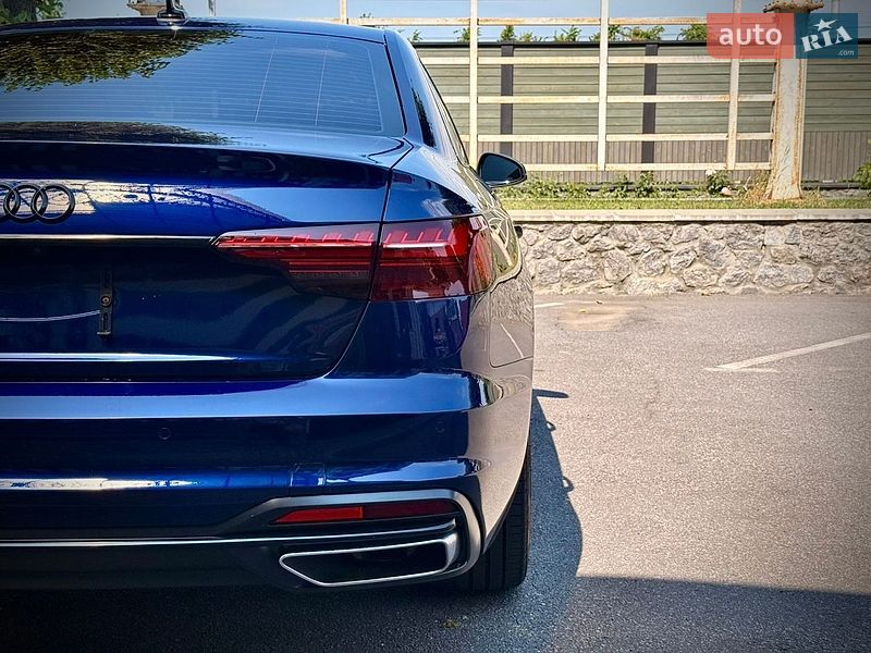 Седан Audi A4 2020 в Вінниці