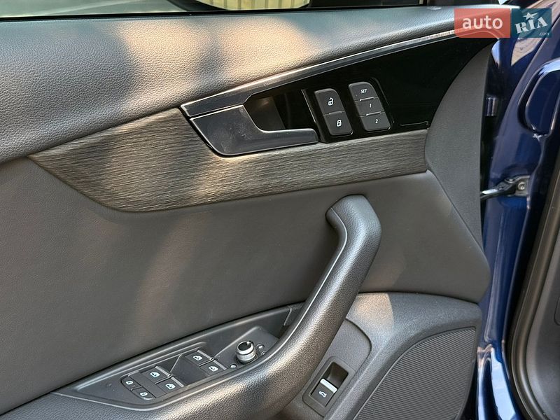 Седан Audi A4 2020 в Вінниці