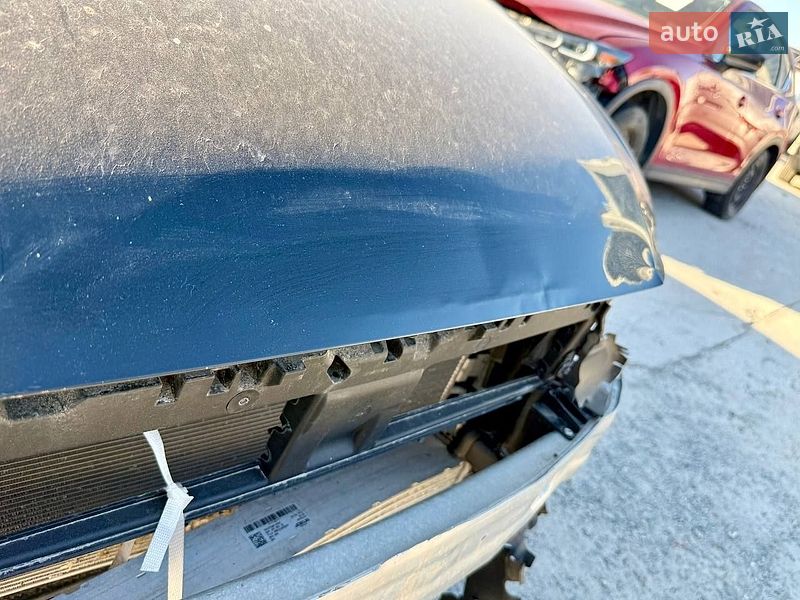 Седан Audi A4 2023 в Києві