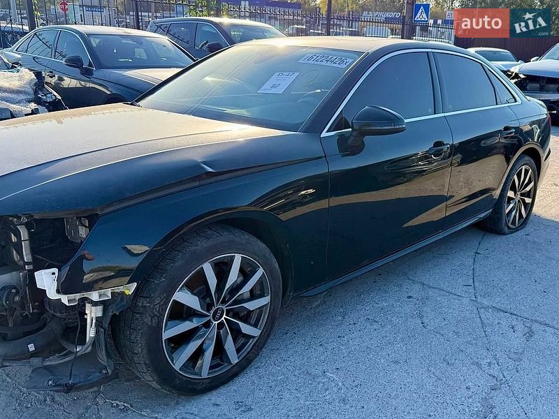 Седан Audi A4 2023 в Києві