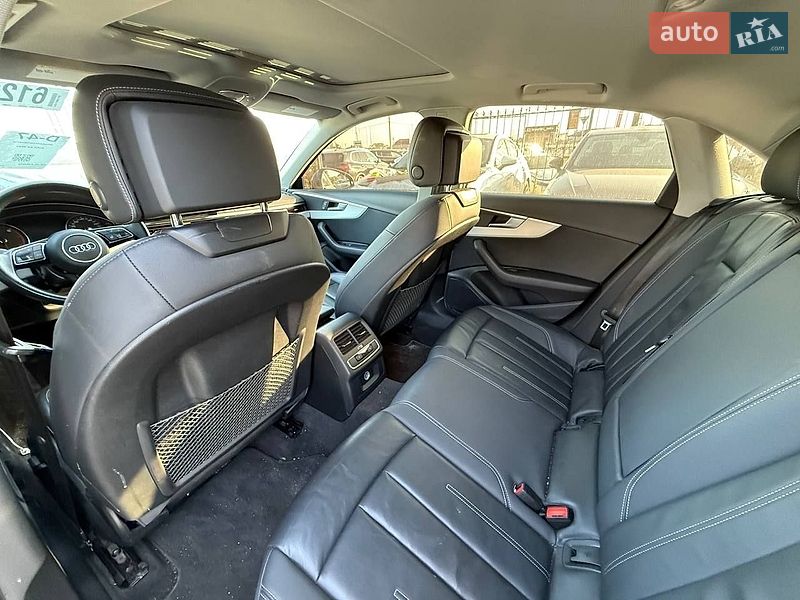 Седан Audi A4 2023 в Києві