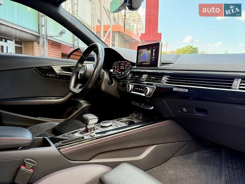 Седан Audi A4 2017 в Києві