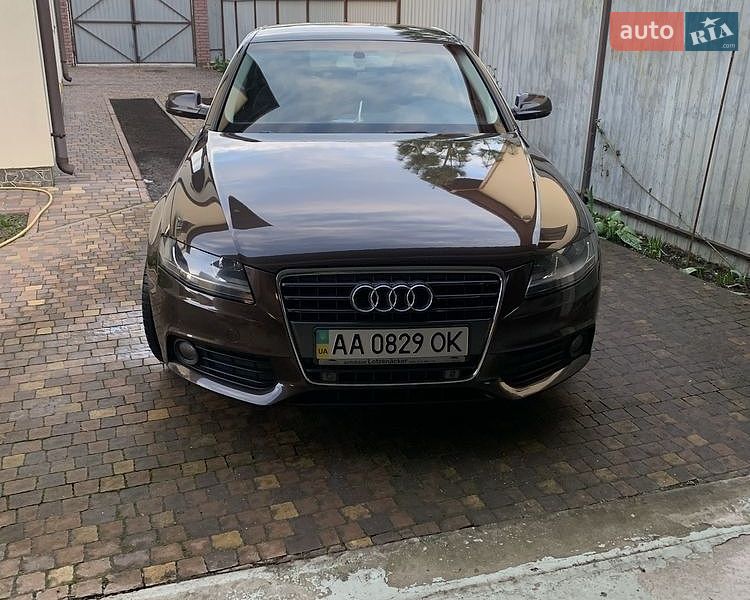 Седан Audi A4 2011 в Киеве